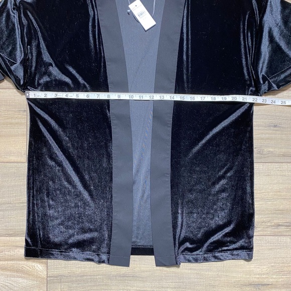 Ann Taylor Womens Velvet Tonal Trim Kimono 3/4 Sleeve Size XS/S Black‎ - Picture 2 of 9